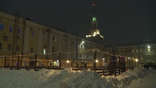 В Вознесенских казармах открылся каток