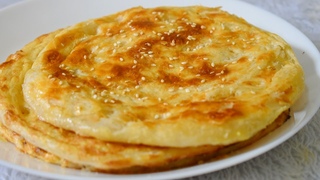 Kashmiri Bakarkhani Lachadar Paratha  | Unique Style Crispy Multilayered Paratha Recipe
