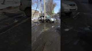Автомобильная авария по улице Сергеева