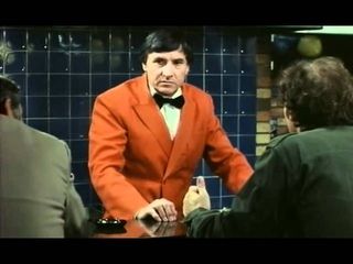 adieu_poulet-extrait-patrick_dewaere_lino-ventura_poisson-bar.avi