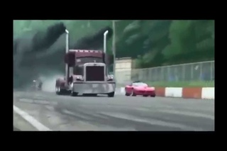 Truck VS Cars Meilleurs Moments! Drag