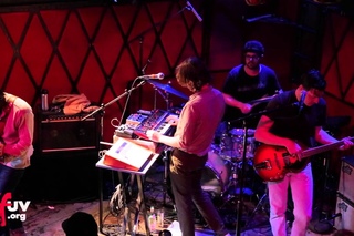 Yeasayer - Dead Sea Scrolls (Live at Rockwood Music Hall)