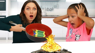 Вики Шоу НОВЫЕ ВИДЕО - Жарим Карандаши Челлендж Папа в Шоке / Вики Шоу