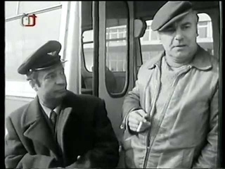 Vladimír Menšík jako řidič městského autobusu Škoda RTO