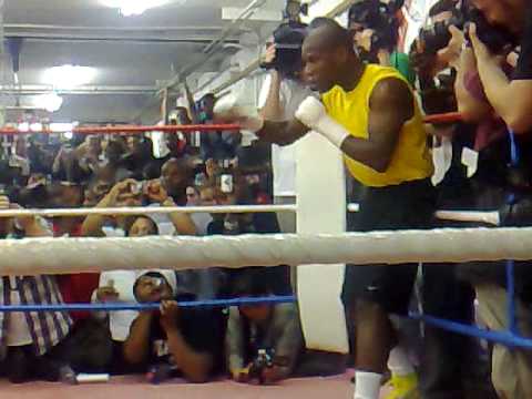 Floyd Mayweather Shadow Boxing at the Peacock Gym in