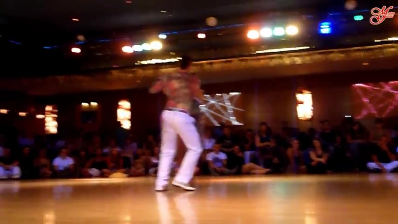 Adrian и Aroa bachata stars 2011 (вид