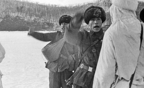 Как у России с Китаем появились спорные территории Сегодня российско-китайская граница одна из самых протяженных межгосударственных границ в мире и составляет 4209,3 км. Если взглянуть на
