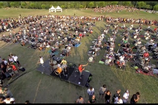 Learn to Fly - Foo Fighters Rockin1000 Official Video