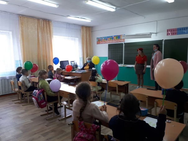 Посвящение первоклассников в пешеходы.14 сентября Кулунская школа присоединилась к акции «Посвящение