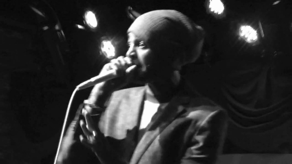 Travie Mc Coy Tim William Move It Girl Bad All By Myself Live Brooklyn