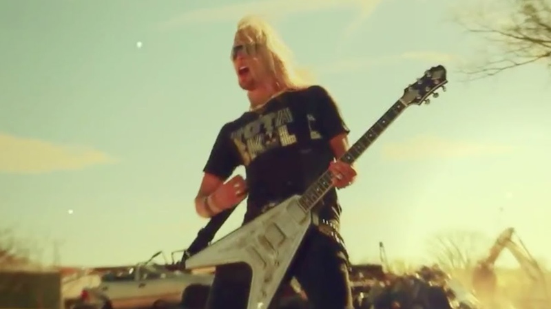 Black Stone Cherry White Trash Millionaire OFFICIAL