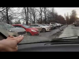 Парковка задним ходомв реальных условиях у магазина|reality parking lesson