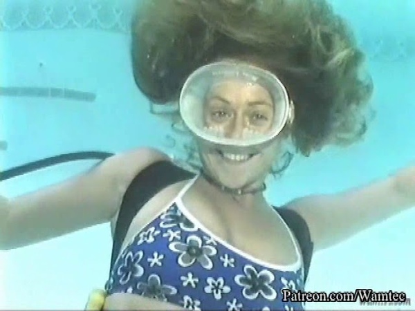 Jo Bache scuba