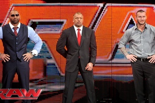 The Shield issues an ultimatum: Raw, April 21, 2014